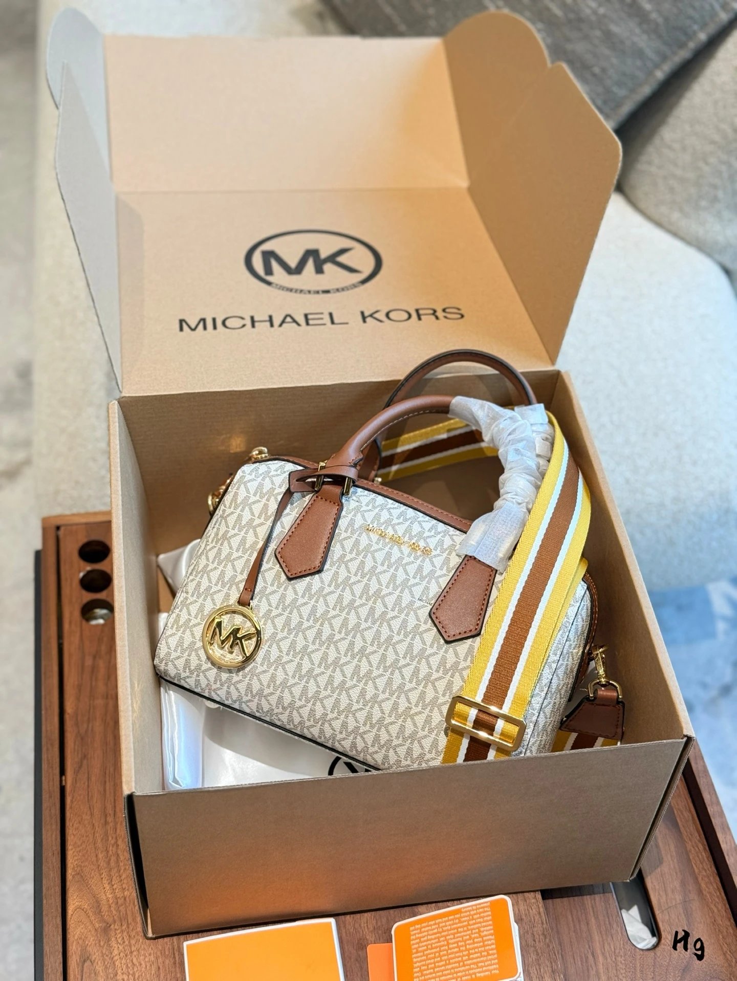 MK Boston Bag Size 24/13/17